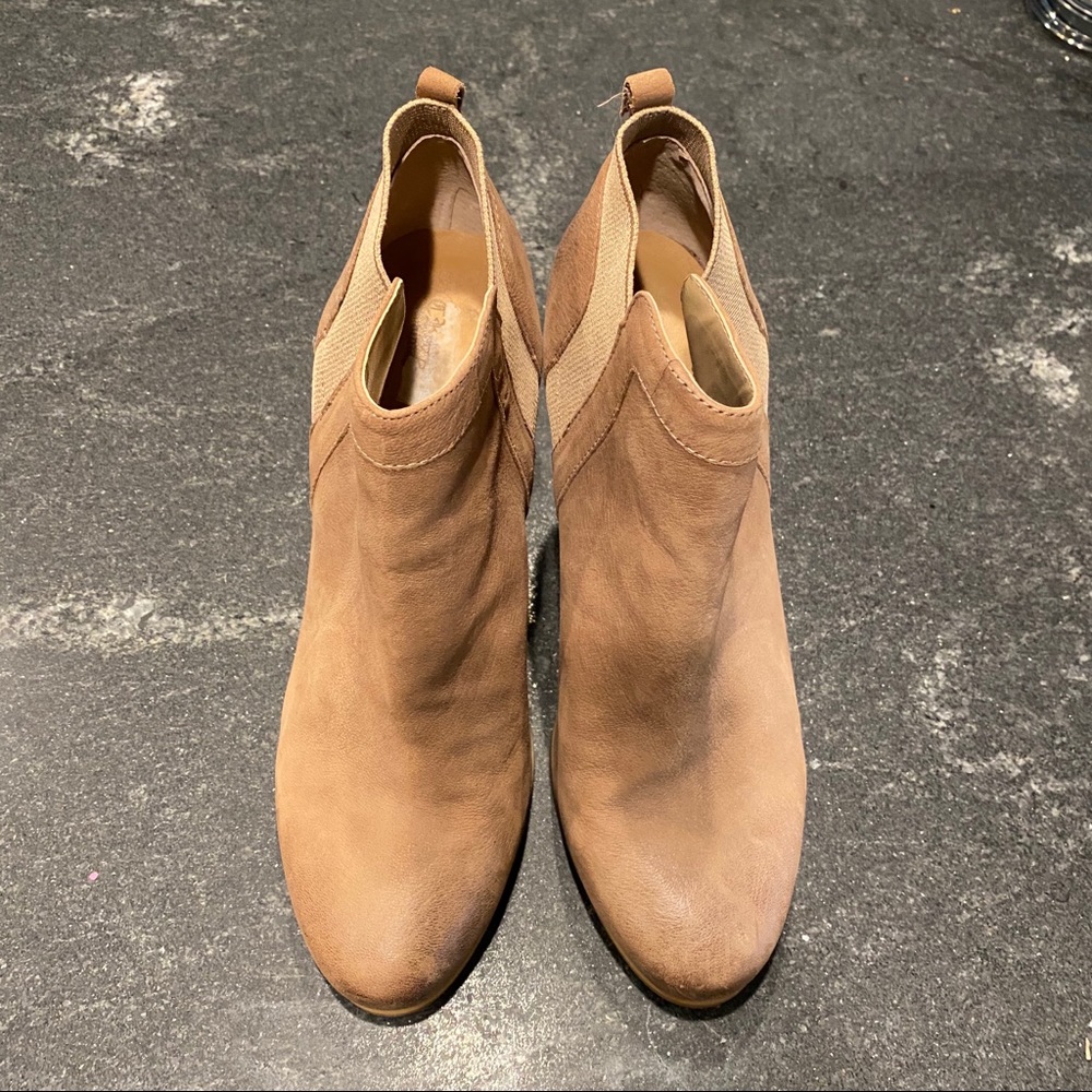 Women’s Crown Vintage Wedge Booties - 9.5